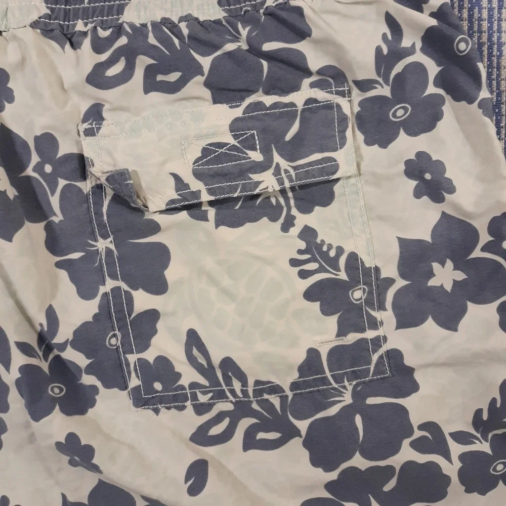 Vilebrequin Swim Trunks Shorts Unlined Mens 2XL 40 x 6 Floral White Blue Beach